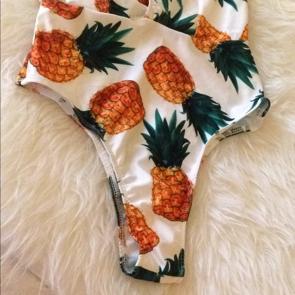 ! Sexy & Flirty Pineapple Princess Swimsuit - Picture 4 of 5